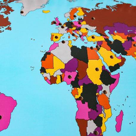 Mapa del mundo con banderas Montessori para todos Geografía