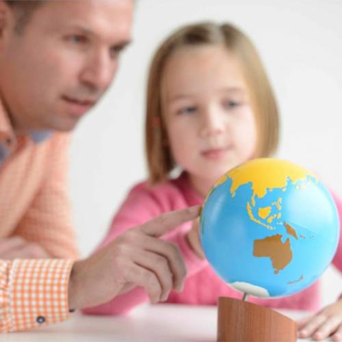 Globo dei continenti di colore - Nienhuis