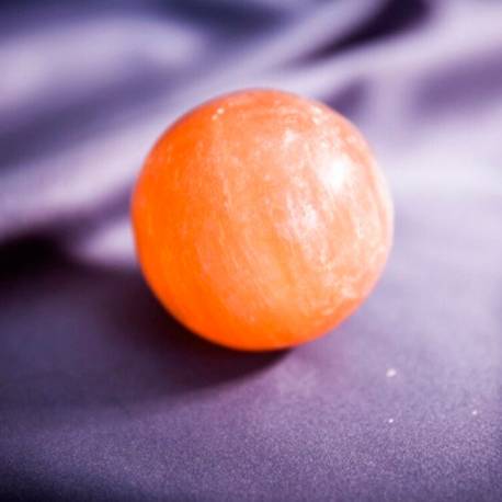 Selenita esfera naranja 6 cm  Fósiles y minerales