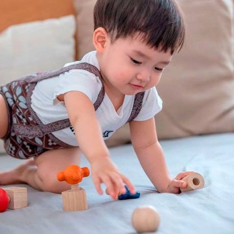 Tuercas y tornillos para enroscar Plan Toys Destrezas y autonomía
