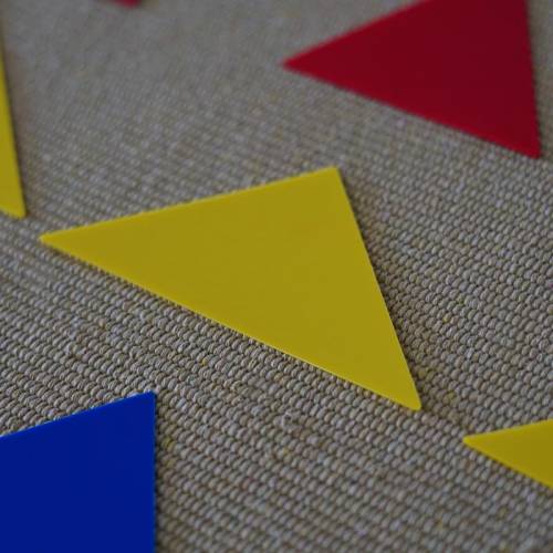 Esercizio detective aggettivo