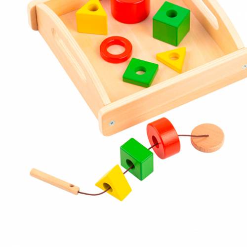 Bandeja con formas ensartables Educo De 1 a 3 años