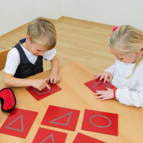 Formas geométricas en lija Montessori para todos Preescritura 2