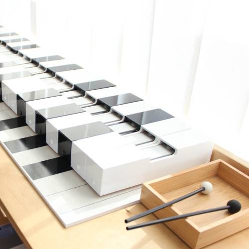 Toni bar con Baquetas