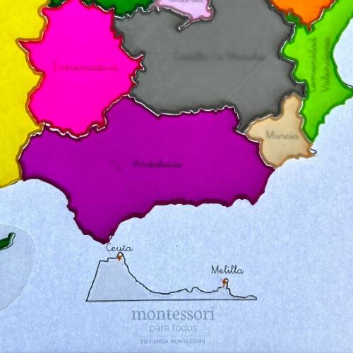 Puzzle CCAA de España para la mesa de luz