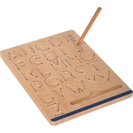 Pizarras en surco con mayúsculas, trazos y números