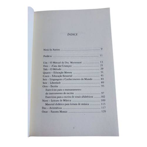 O Manual Montessori  Livros Montessori em Português