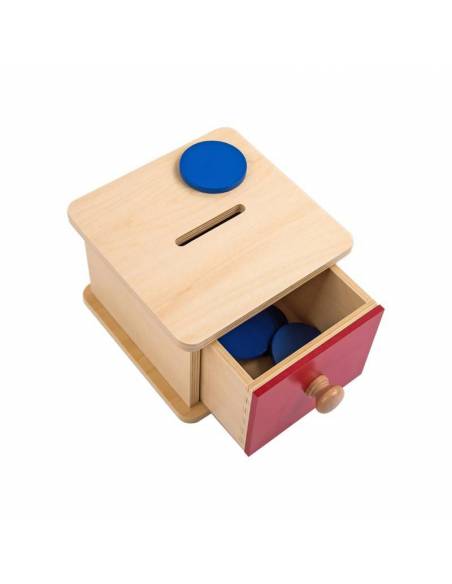 Hucha de madera con monedas y cajón